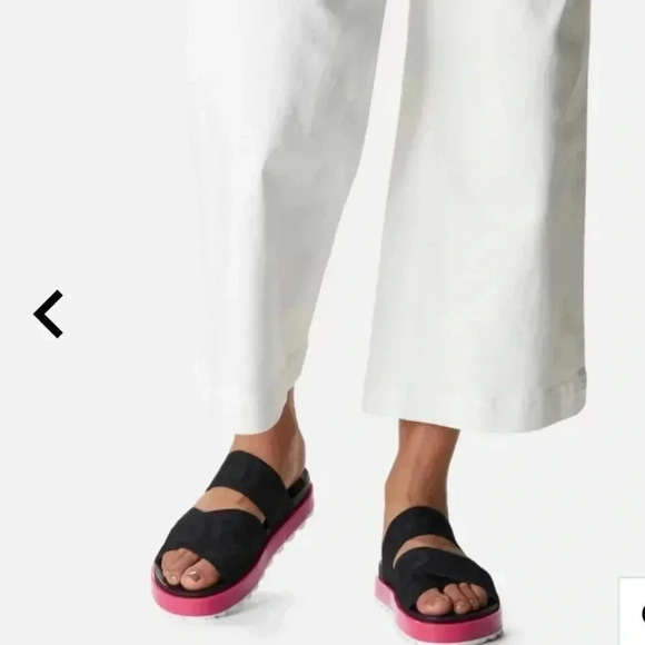 SOREL Black & Punch Pink Roaming Sport Women Sandal, US 8 - Picture 2 of 7